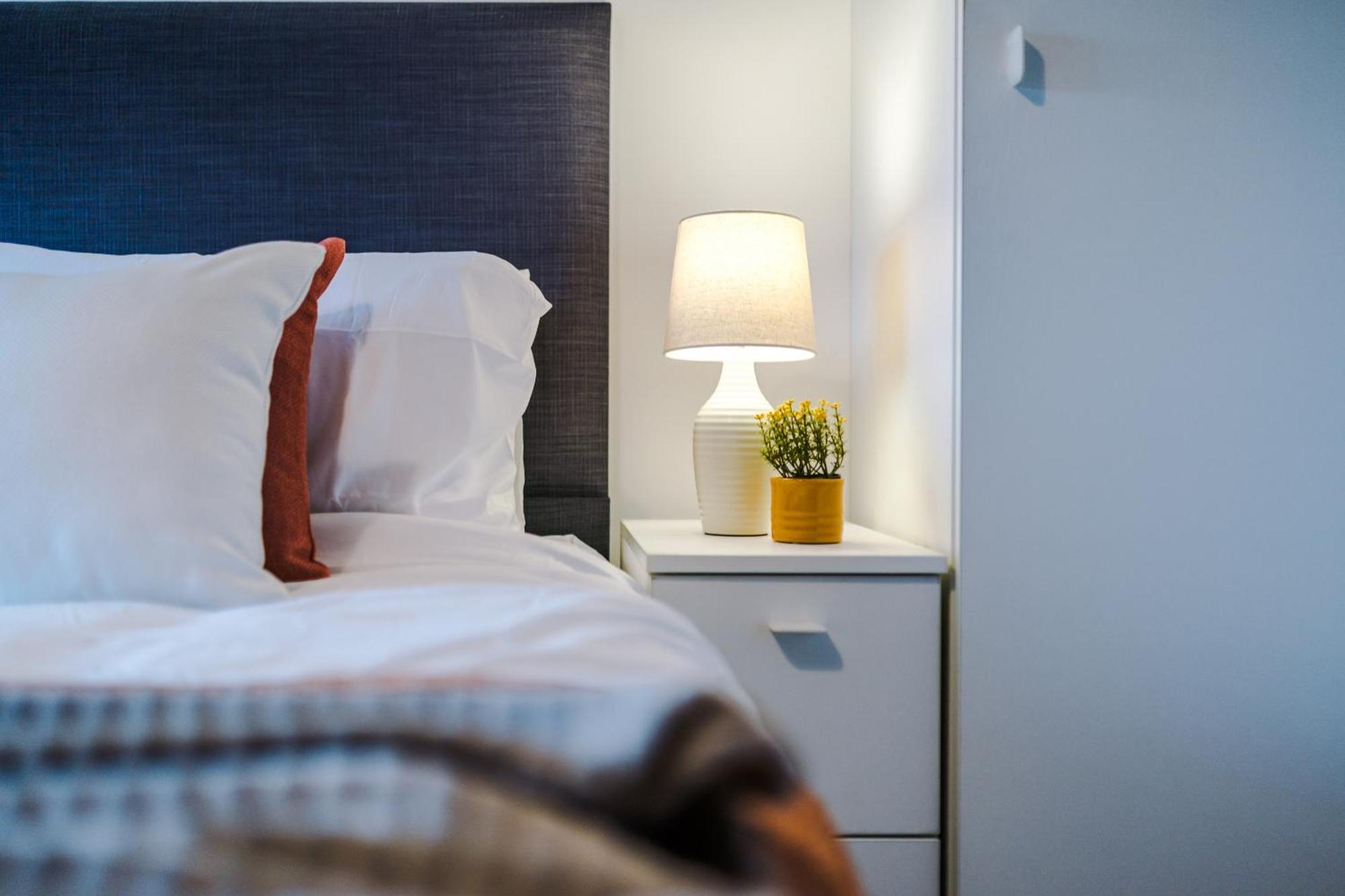 2 King Size Beds In Manhattan Styled Oversize Apartment Leeds  Bagian luar foto