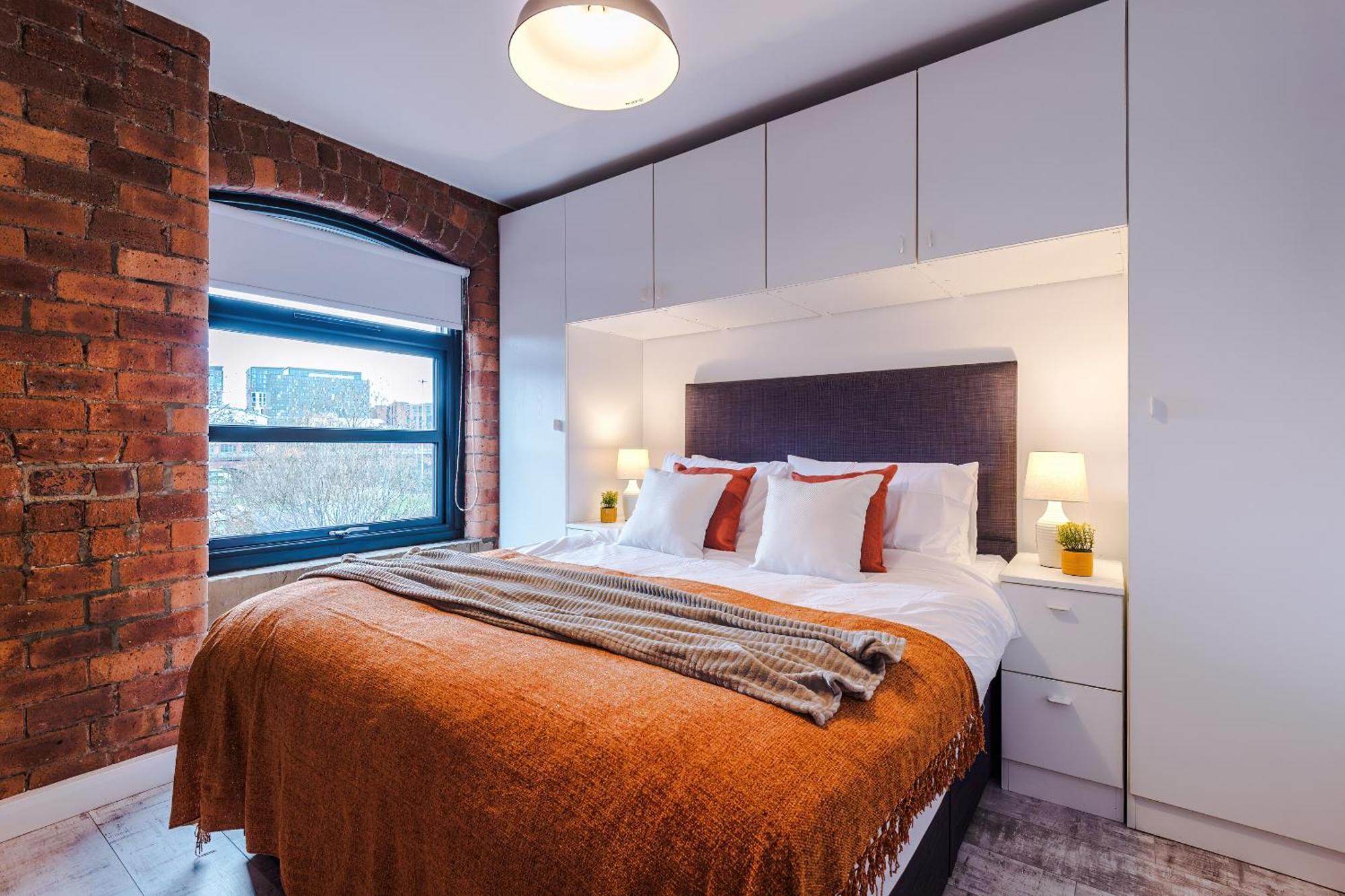 2 King Size Beds In Manhattan Styled Oversize Apartment Leeds  Bagian luar foto